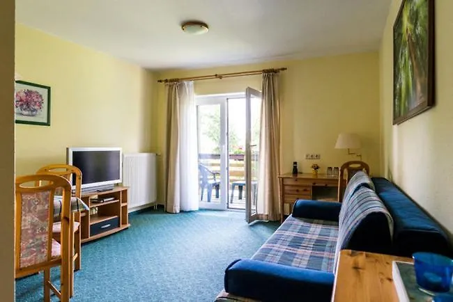 Hotel-pension Lindenhof 3* Больтенхаген